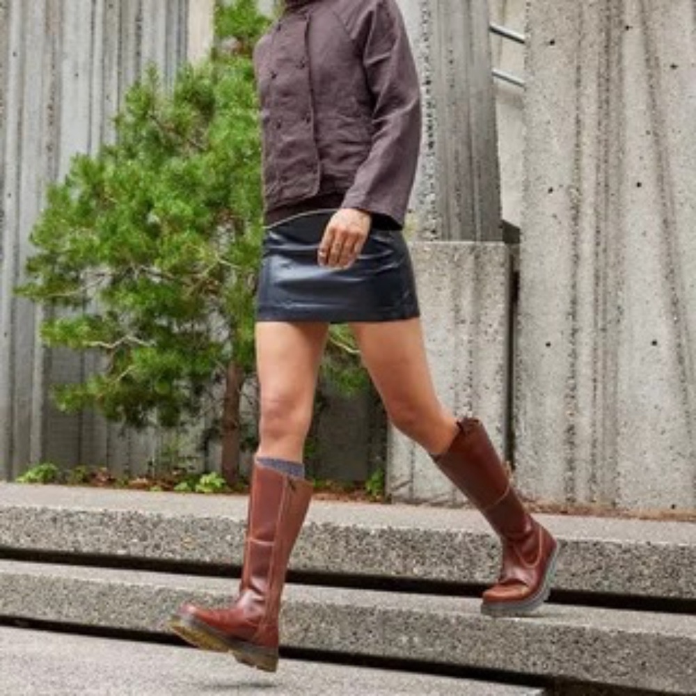 Dr. Martens AMAAYAH KNEE HIGH LEATHER BOOTS Butterscotch — Orleans